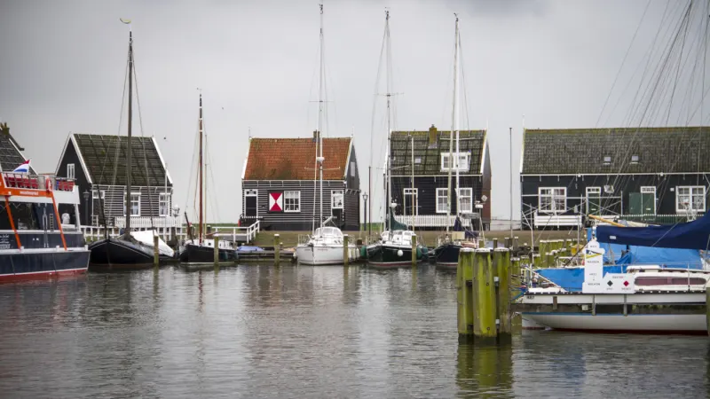 Au port de Marken