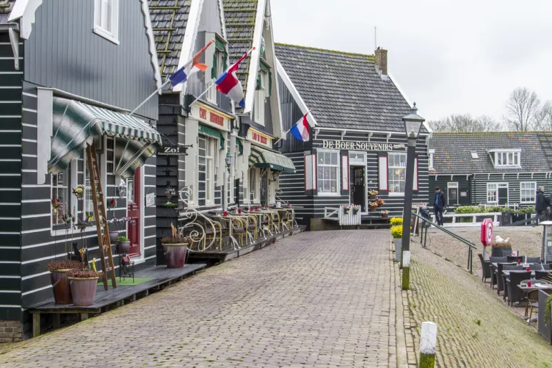 Au village de Marken
