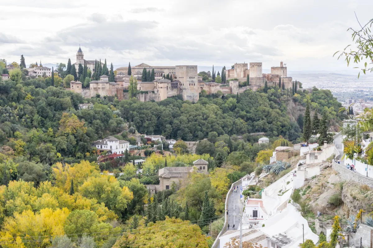 Vue sur l'Alhambra depuis le Sacromonte